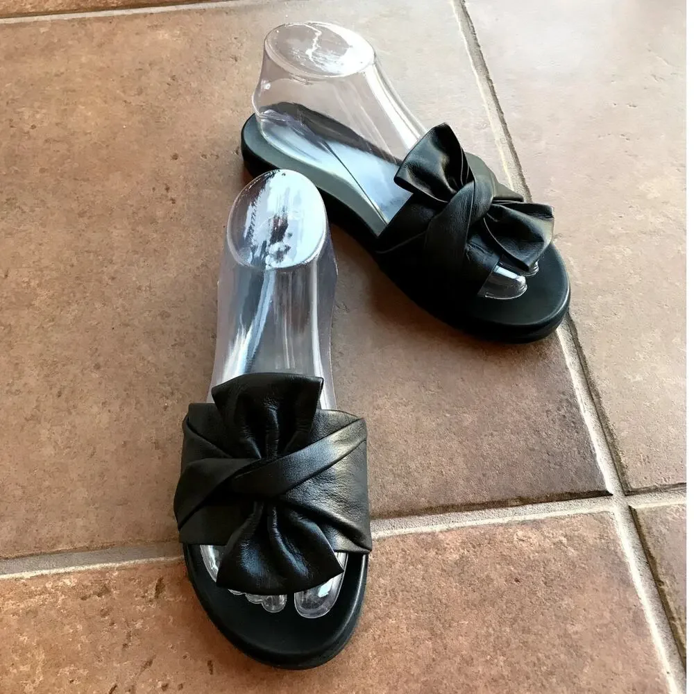 Unity in Diversity Black Diona Leather Decorative Tie Top Slides size 7.5